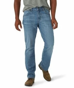Men's Wrangler Legacy Straight-Leg Jeans